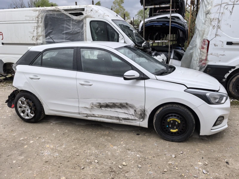 Hyundai I20 face 1.25i, снимка 5 - Автомобили и джипове - 49895121