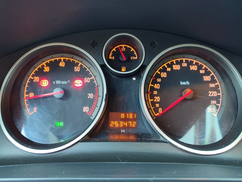 Opel Zafira, снимка 6 - Автомобили и джипове - 51789518