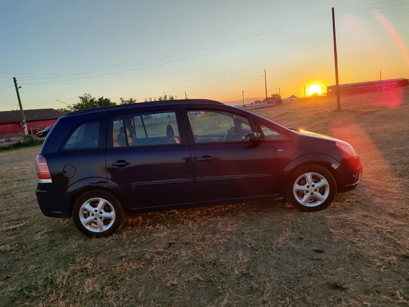 Opel Zafira, снимка 10 - Автомобили и джипове - 51789518