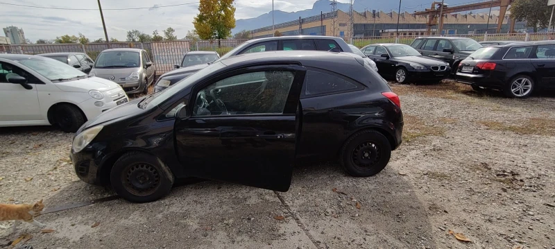 Opel Corsa 1.2 69кс a12xer, снимка 4 - Автомобили и джипове - 52143392