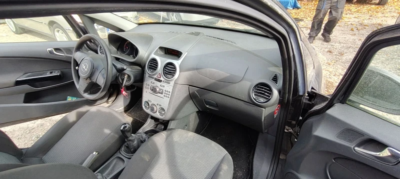 Opel Corsa 1.2 69кс a12xer, снимка 10 - Автомобили и джипове - 52143392