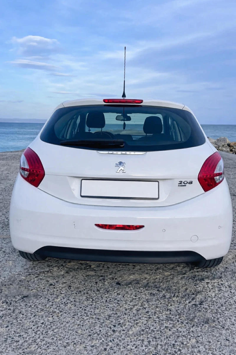 Peugeot 208 1.6 HDI, снимка 3 - Автомобили и джипове - 52976434