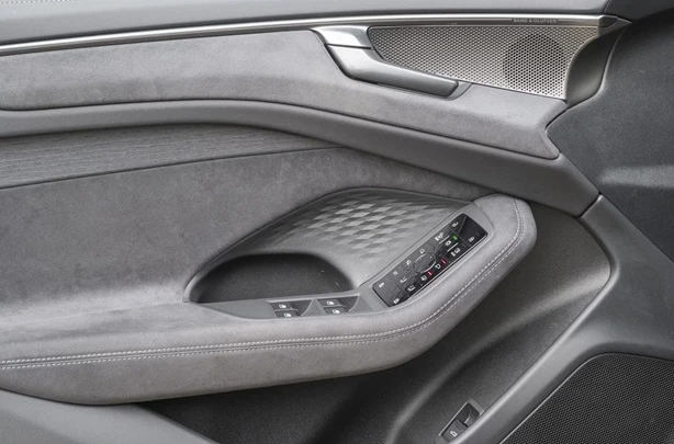 Audi A6 TDI Quattro = S-line = Tech Pro Гаранция, снимка 5 - Автомобили и джипове - 54372566
