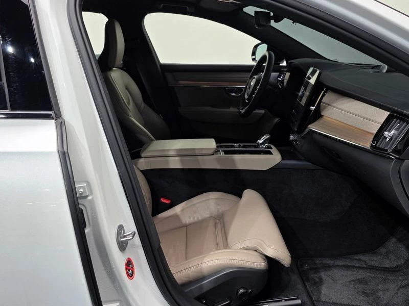 Volvo S90 2.0 Automatic, снимка 11 - Автомобили и джипове - 55975580