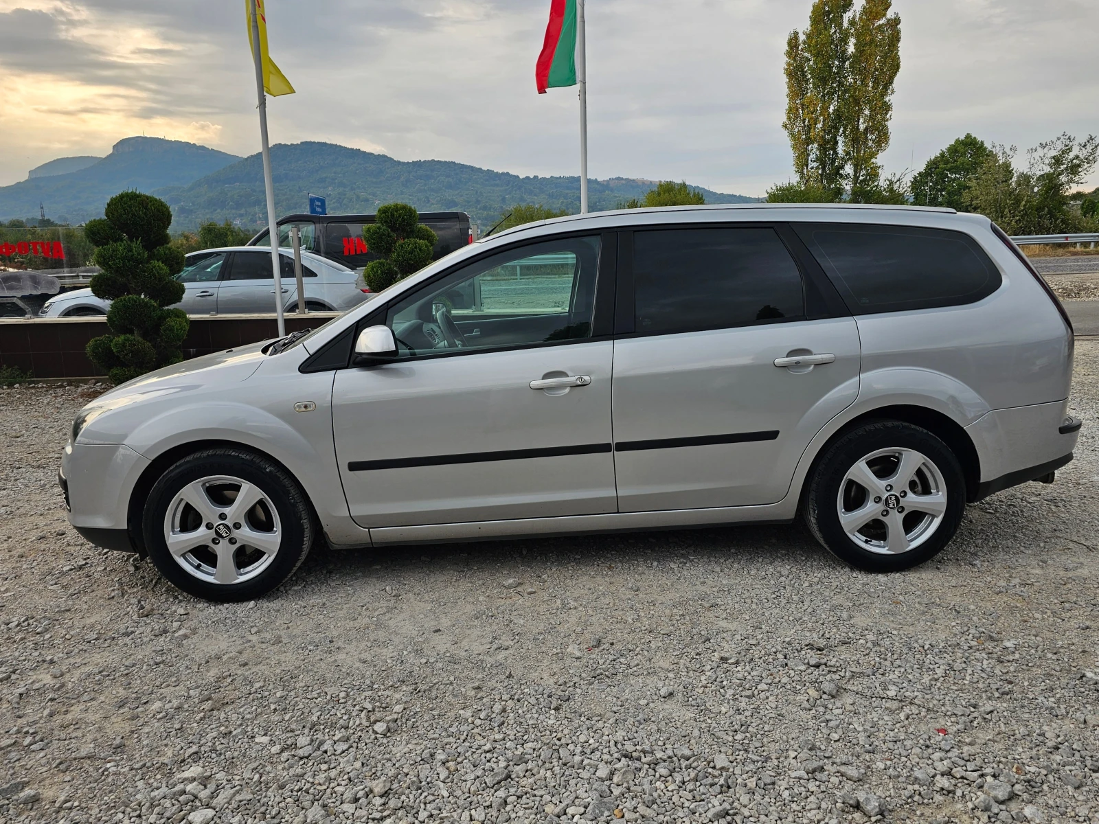 Ford Focus 1.6TDCI 90кс КЛИМАТРОНИК - изображение 2