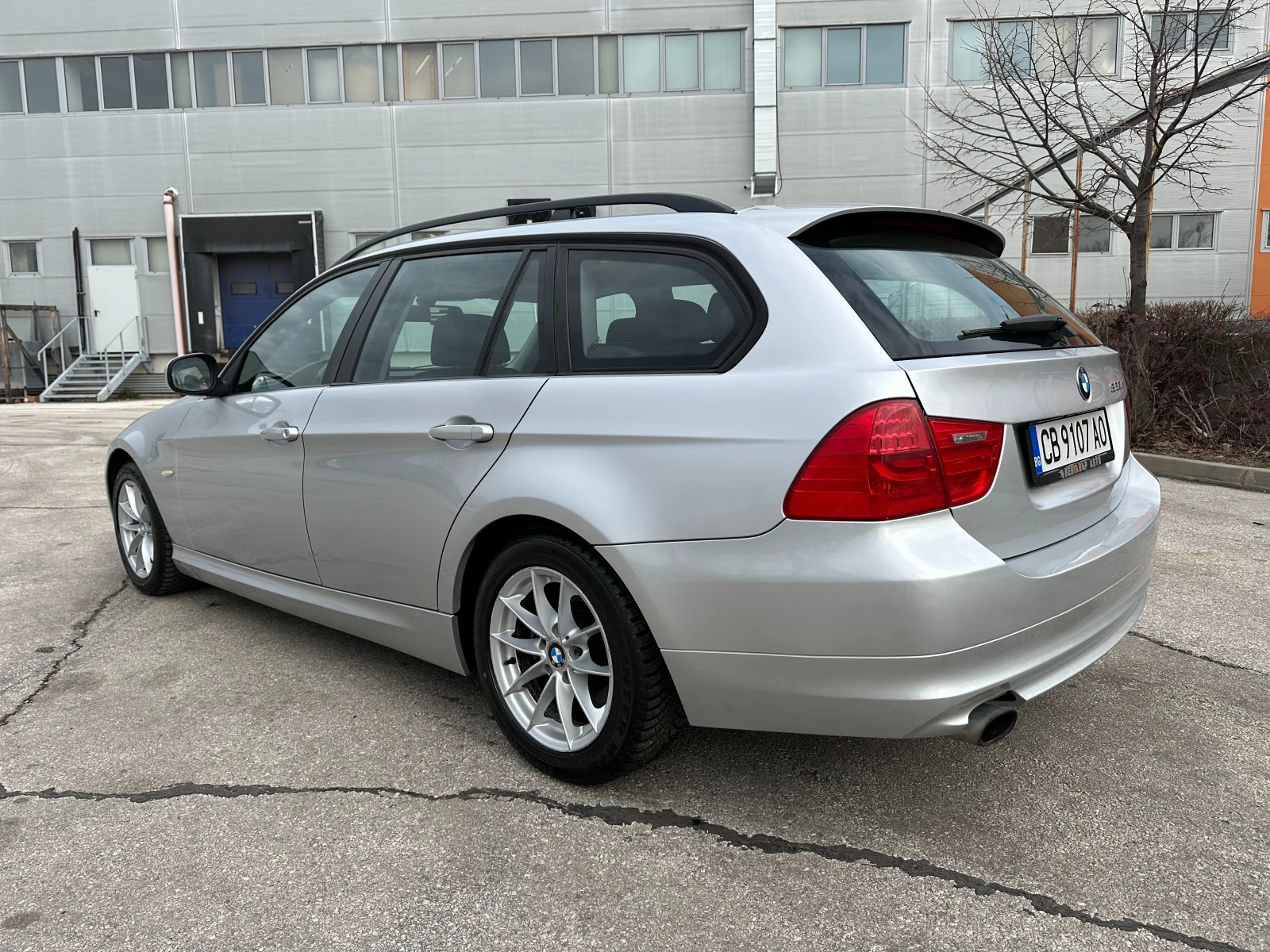 BMW 320 Facelift 2.0d 177 к.с. - изображение 3