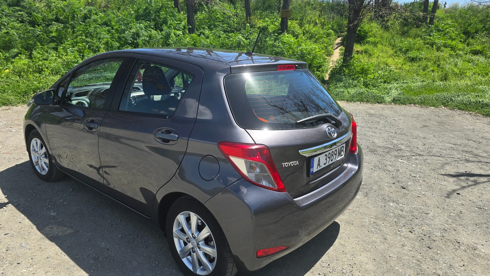Toyota Yaris  - изображение 5