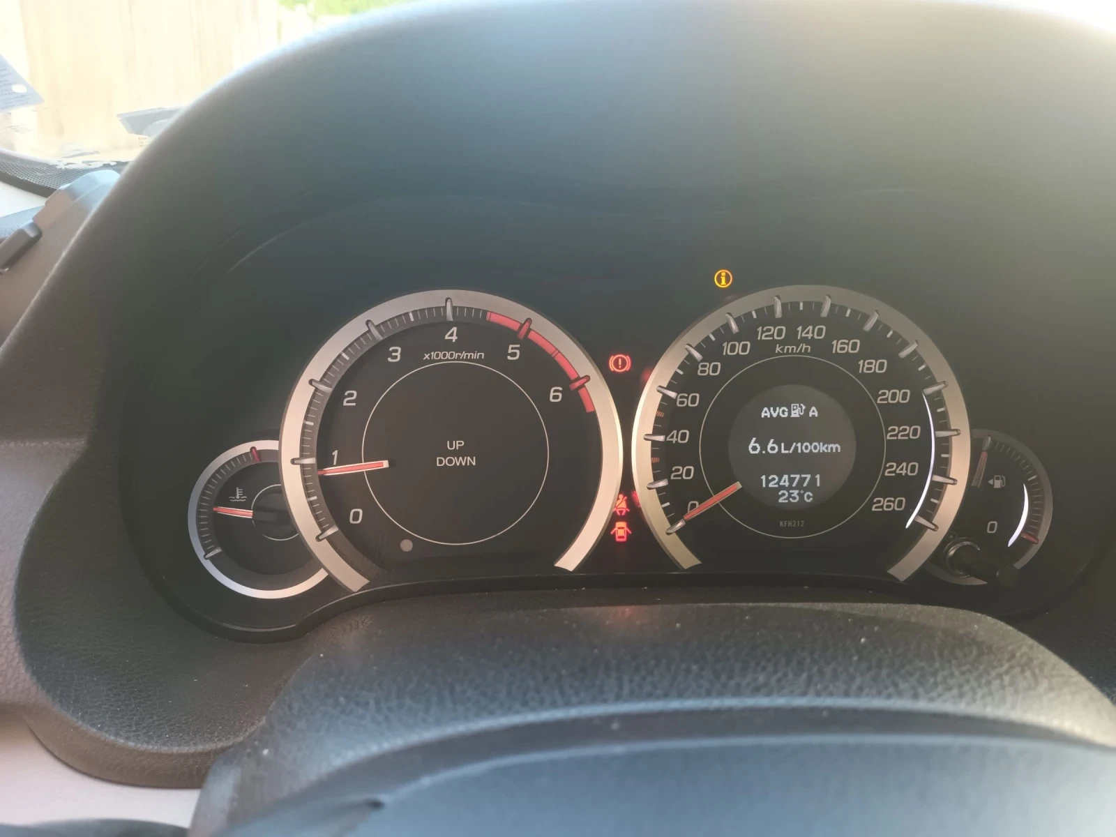 Honda Accord 2200 - изображение 9