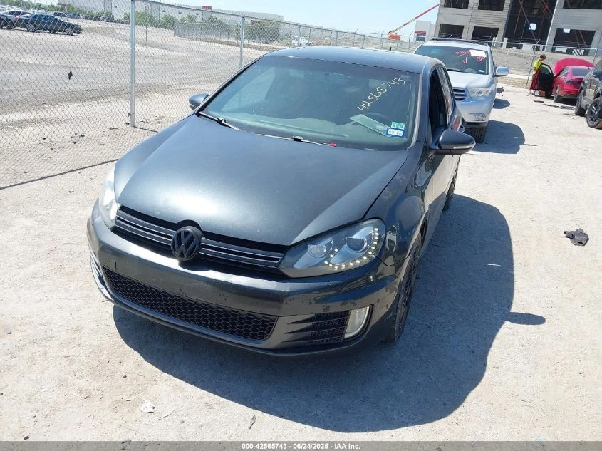 VW CC 2.0L I-4 DI, DOHC, VVT, TURBO, 200HP Front Wheel - изображение 2
