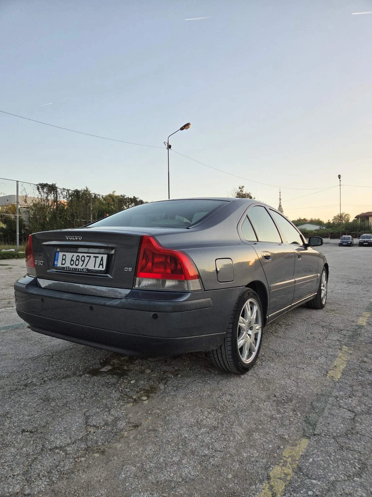 Volvo S60 2.4, D5 - изображение 3