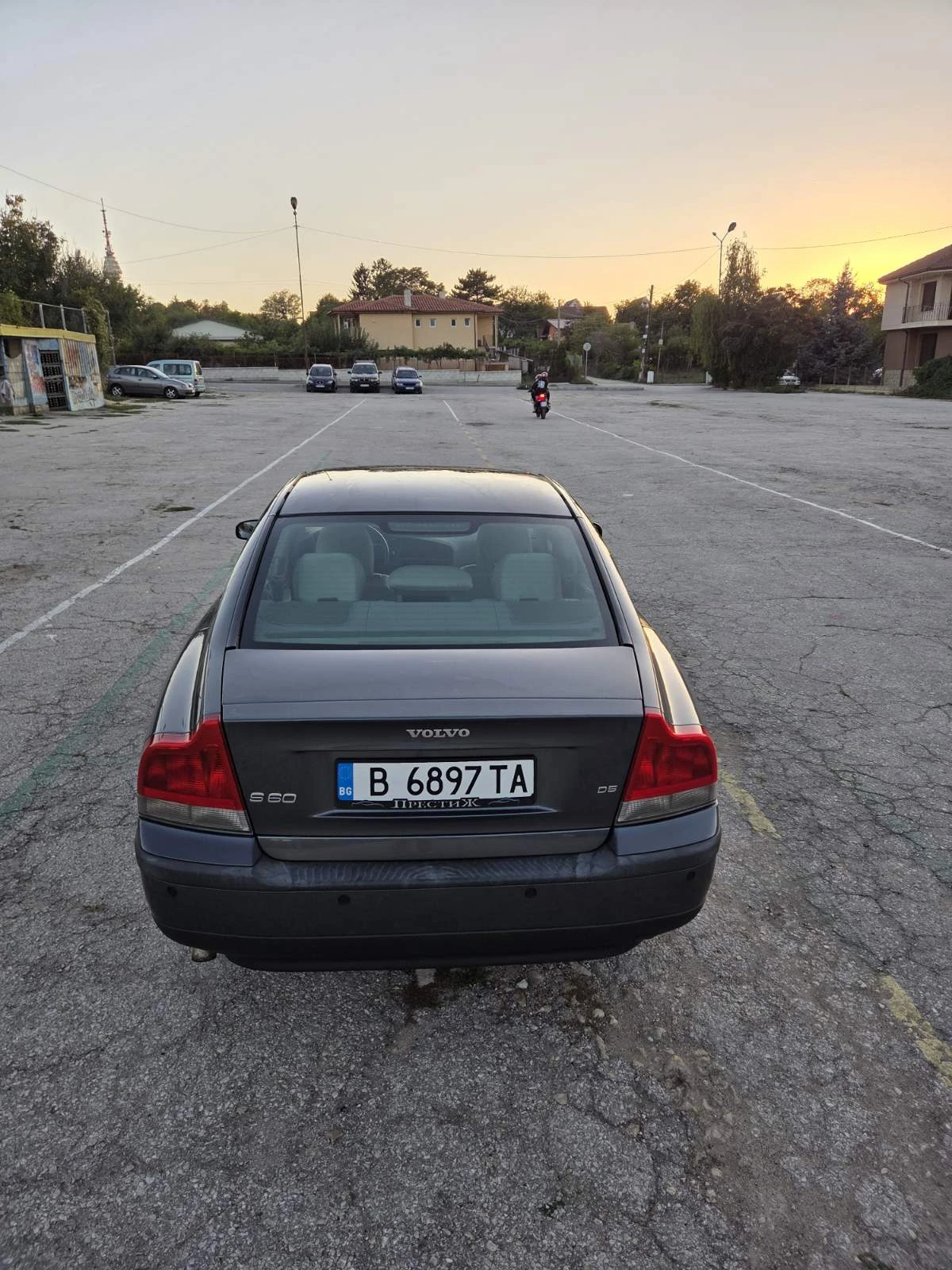 Volvo S60 2.4, D5 - изображение 4