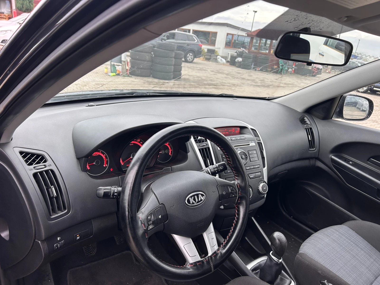 Kia Ceed 1.4i EURO 5 - изображение 10