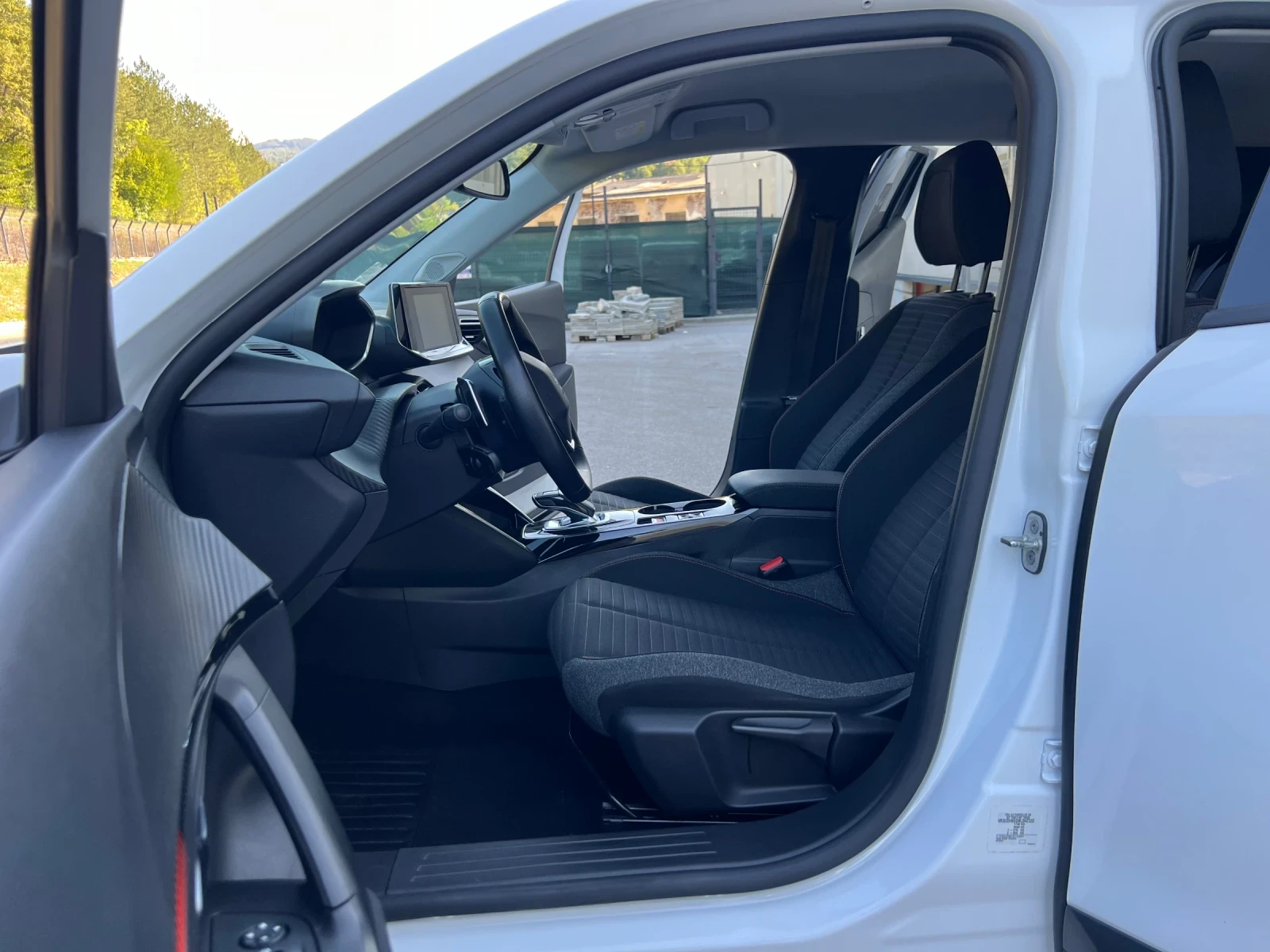 Peugeot 2008 1.2i* ALLURE* AUTO EAT8 | Mobile.bg � ����������� 8