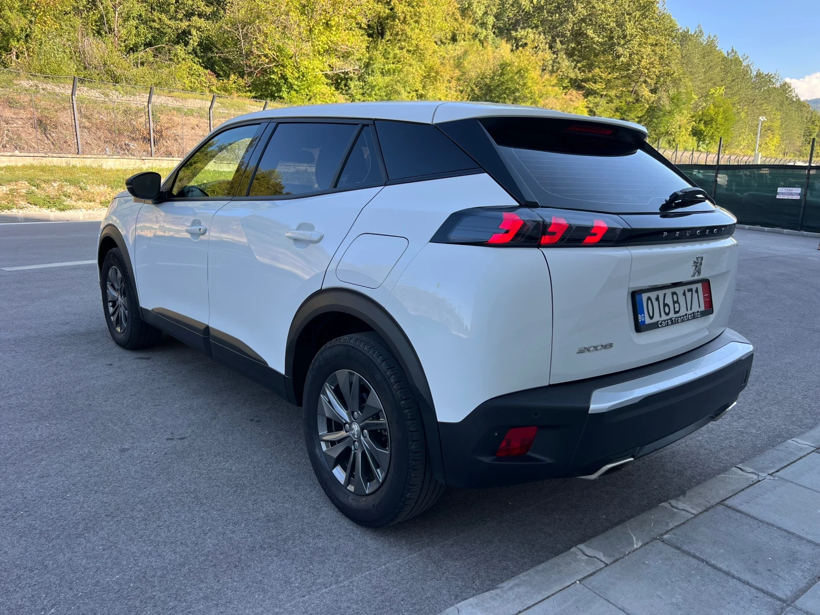 Peugeot 2008 1.2i* ALLURE* AUTO EAT8 | Mobile.bg � ����������� 6