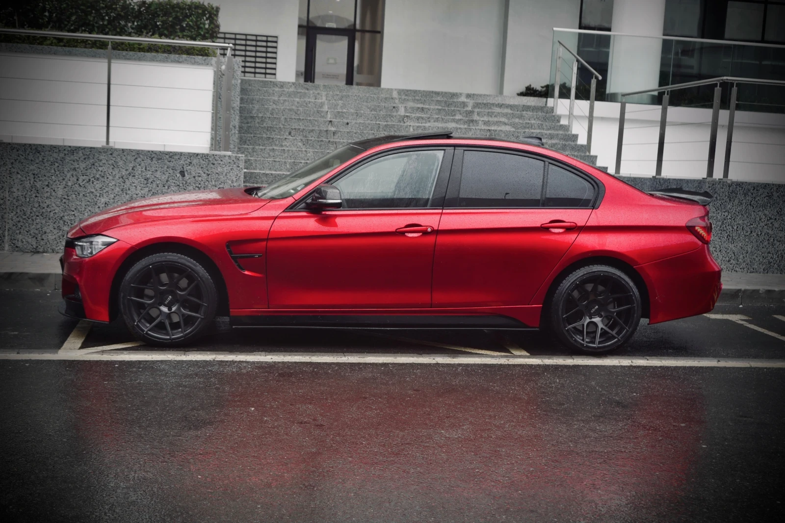 BMW 330  - изображение 3