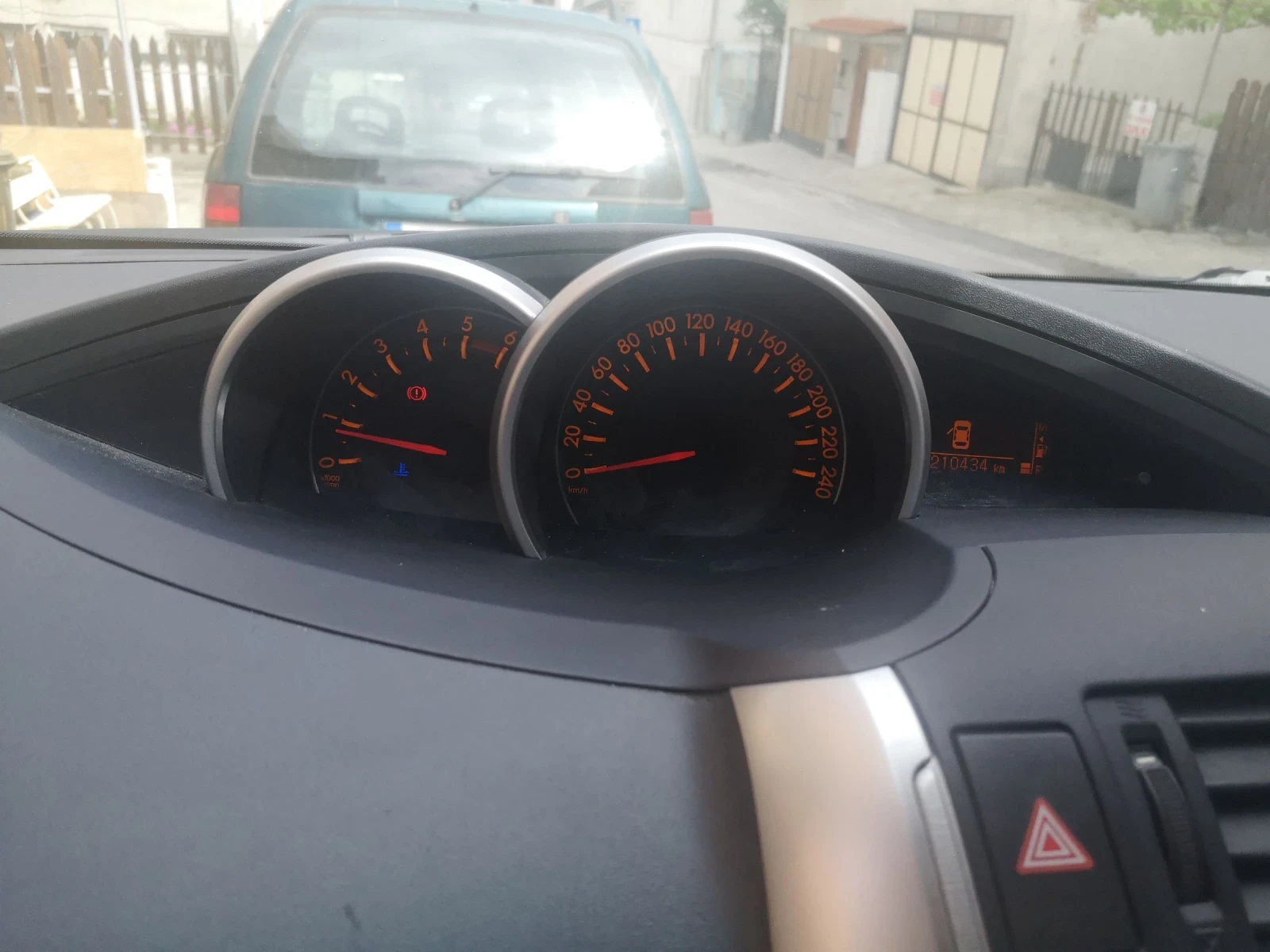 Toyota Verso, снимка 3 - Автомобили и джипове - 54445924