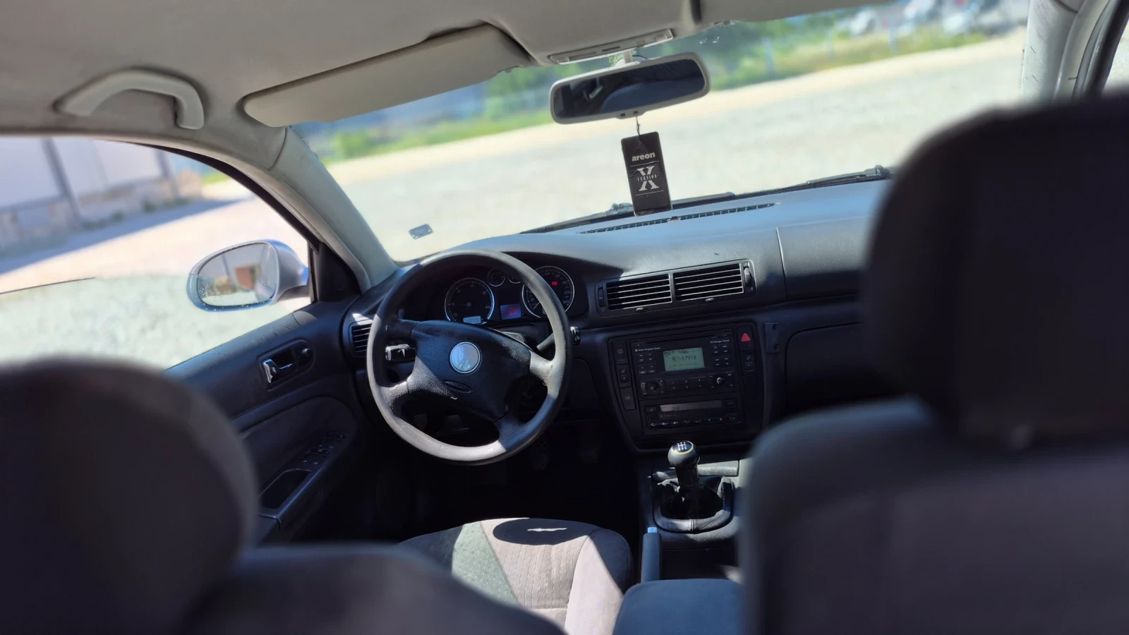 VW Passat 1.9 Tdi/101* * , снимка 13 - Автомобили и джипове - 54718277