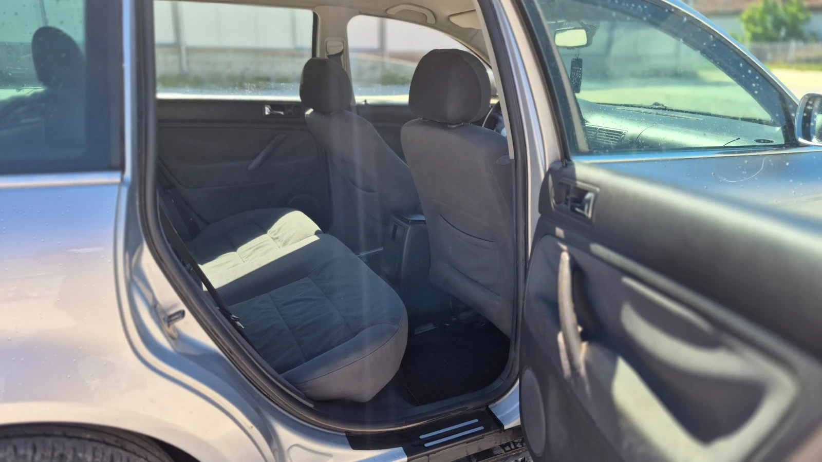 VW Passat 1.9 Tdi/101* * , снимка 11 - Автомобили и джипове - 54718277