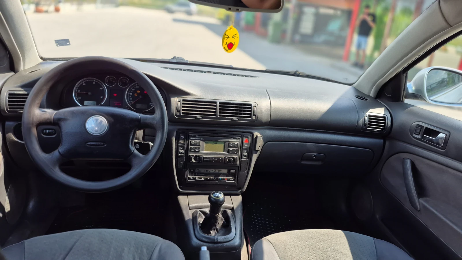 VW Passat 1.9 Tdi/101* * , снимка 12 - Автомобили и джипове - 54804792