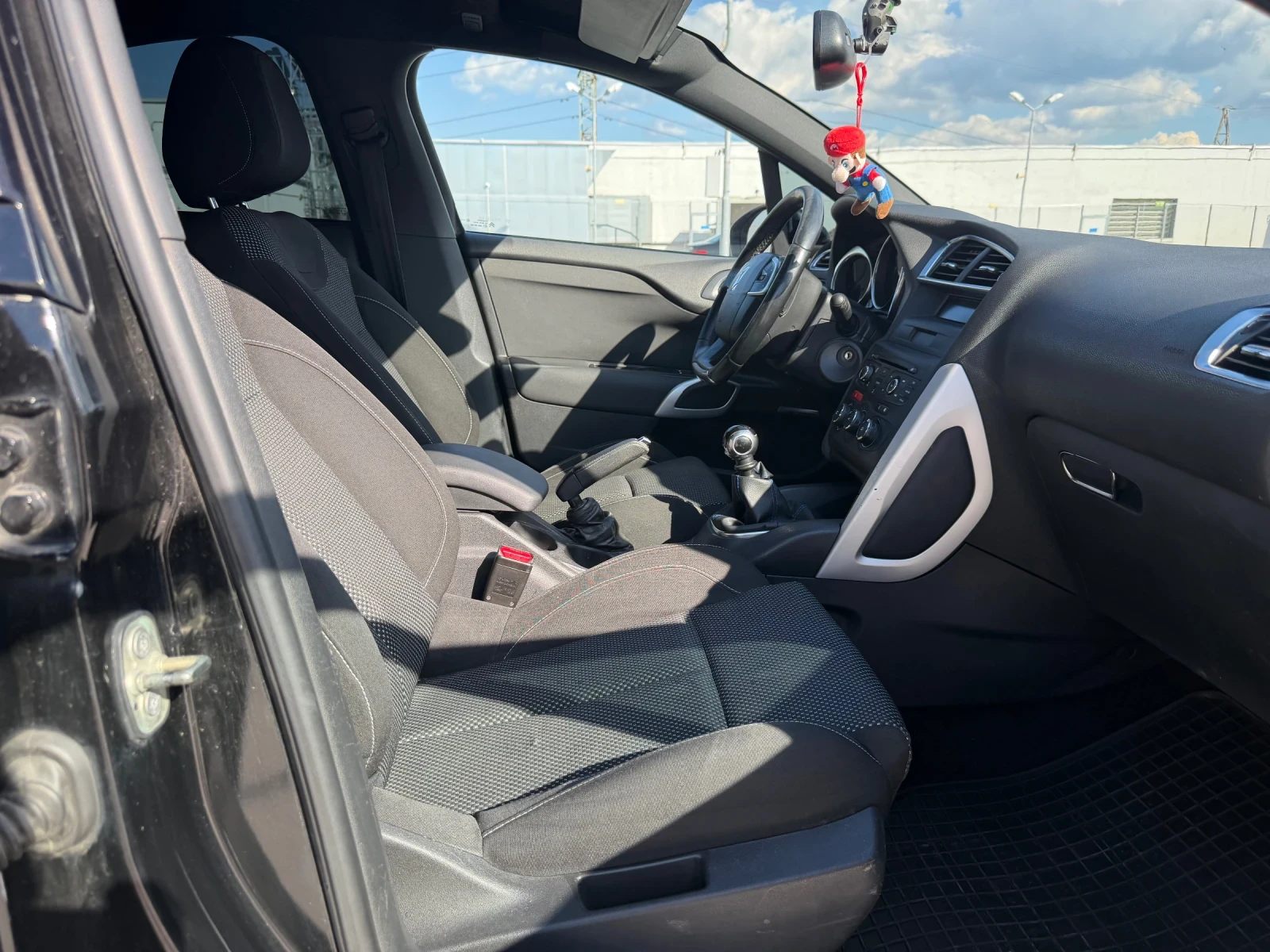 Citroen DS4 1.6 Bluehdi, снимка 11 - Автомобили и джипове - 55275660