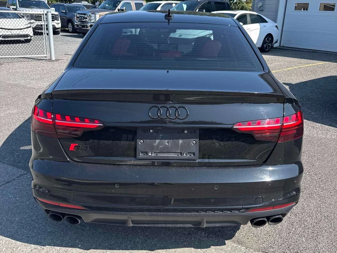 Audi S4 Technik | CARFAX | АВТОКРЕДИТ БЕЗ ПЪРВОНАЧАЛНА , снимка 4 - Автомобили и джипове - 55482984