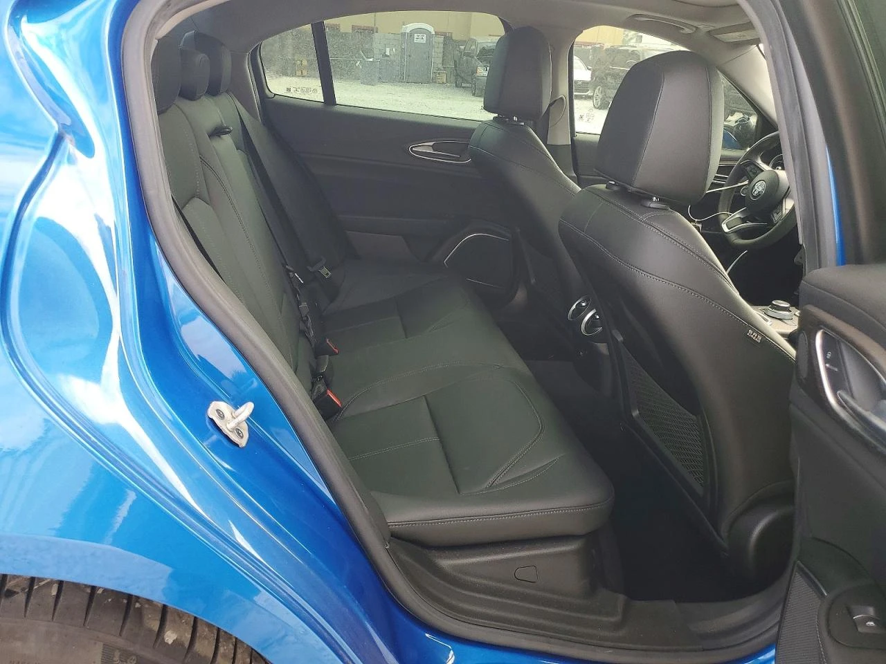 Alfa Romeo Giulia 2.0l Ti, снимка 10 - Автомобили и джипове - 55591332