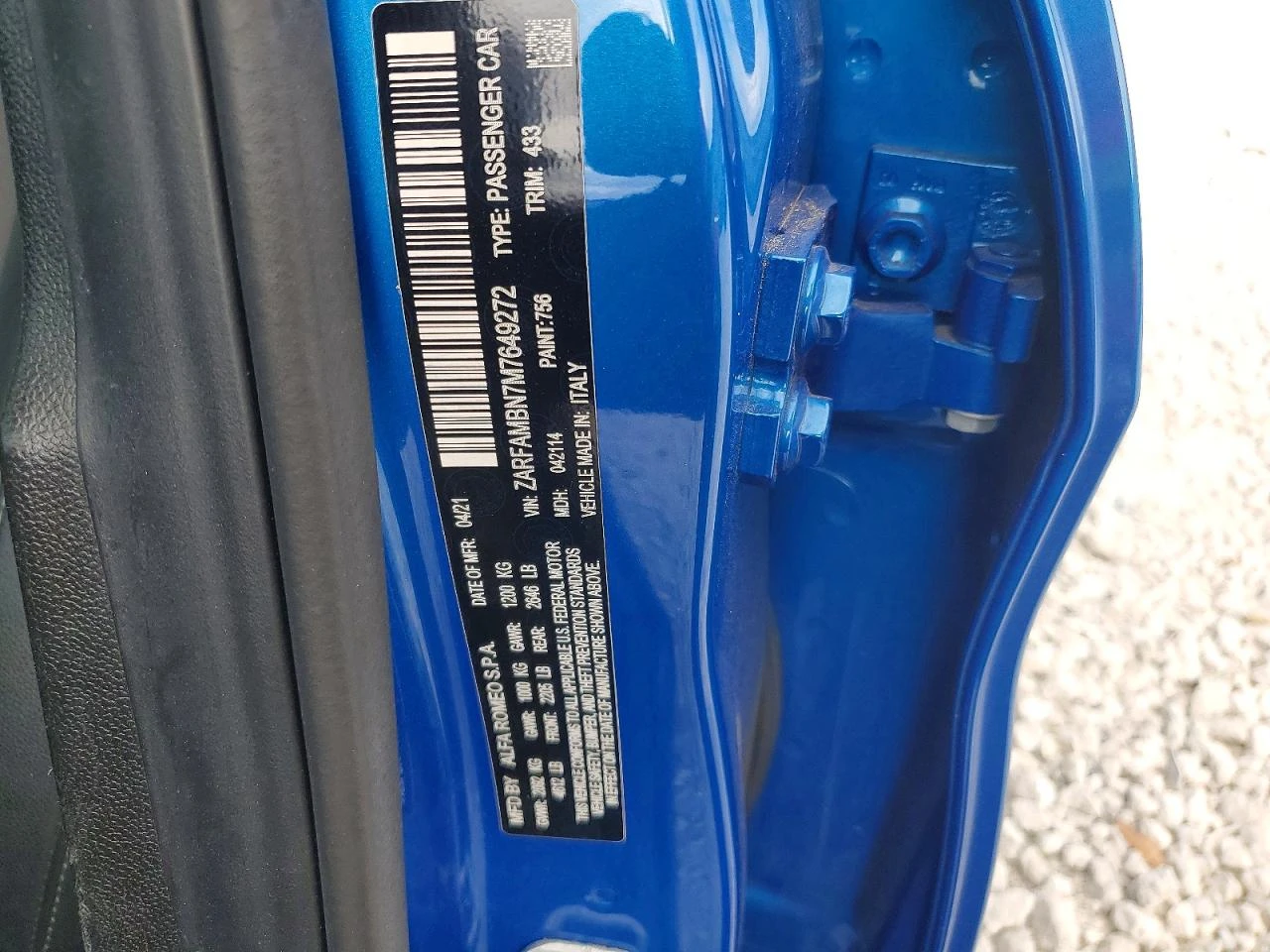 Alfa Romeo Giulia 2.0l Ti, снимка 12 - Автомобили и джипове - 55591332