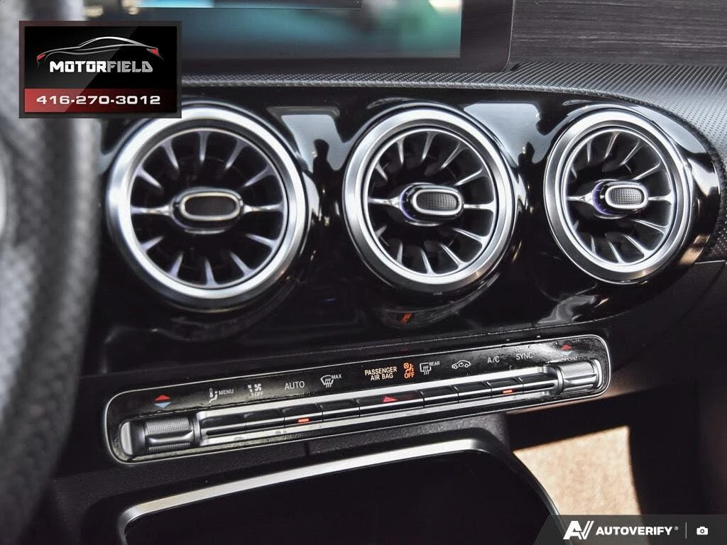 Mercedes-Benz A 35 AMG/4MATIC/SUNROOF/DIGITAL/DRIVE-ASSISTS, снимка 12 - Автомобили и джипове - 55617821