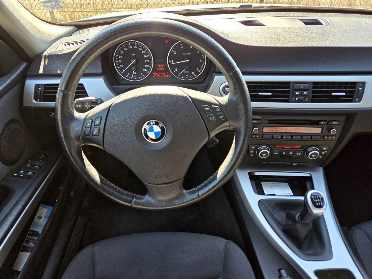 BMW 316 122hp 172хил.км/РЕГИСТРИРАН/ОБСЛУЖЕН, снимка 11 - Автомобили и джипове - 56108473