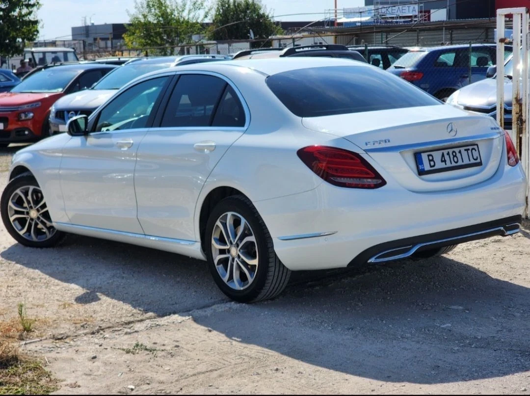 Mercedes-Benz C 220, снимка 4 - Автомобили и джипове - 56644159