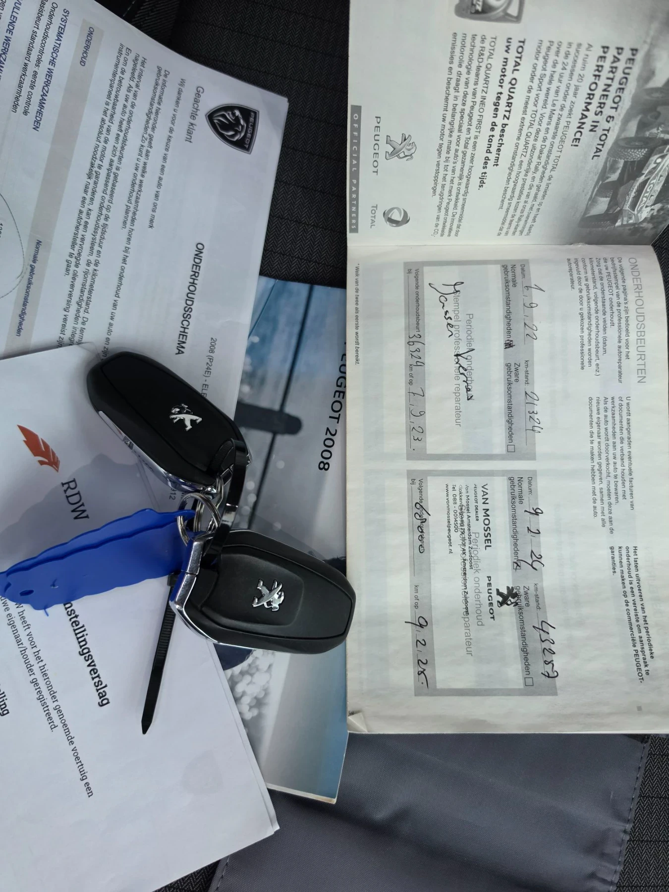 Peugeot 2008 50kw/* * 77000KM* * FUL SERVICE, снимка 16 - Автомобили и джипове - 56332037