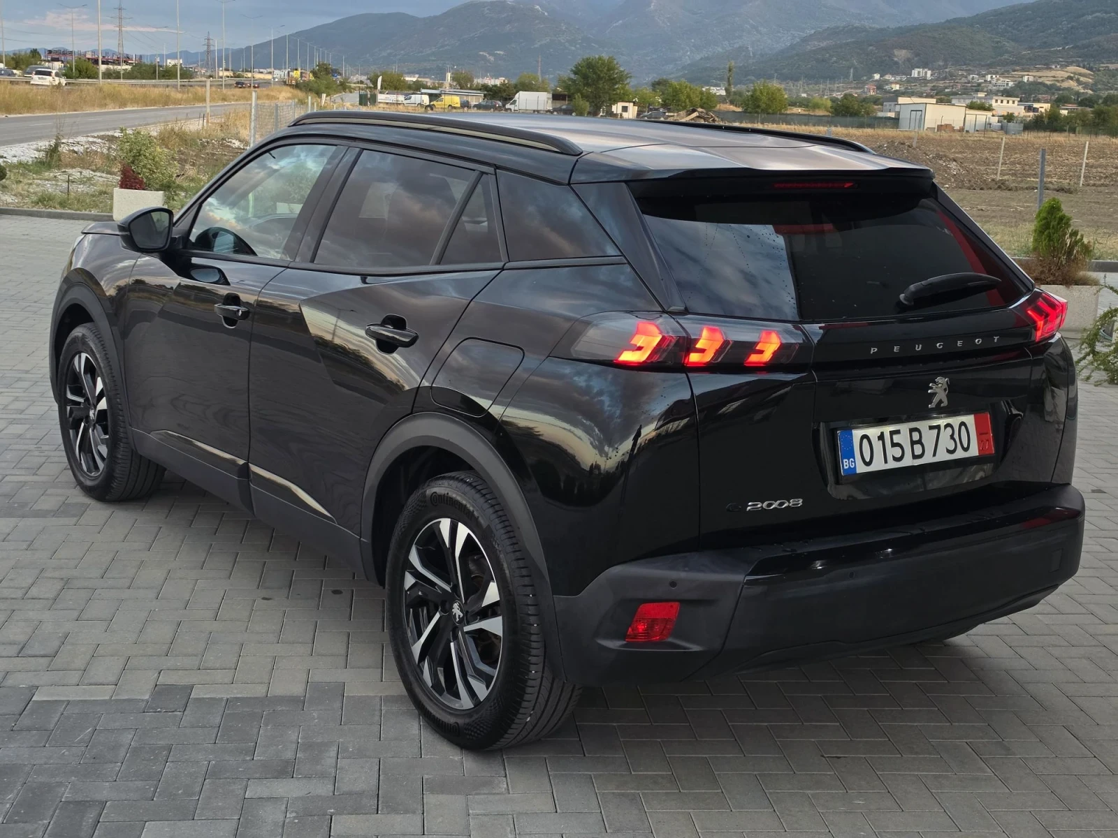 Peugeot 2008 50kw/* * 77000KM* * FUL SERVICE, снимка 7 - Автомобили и джипове - 56332037