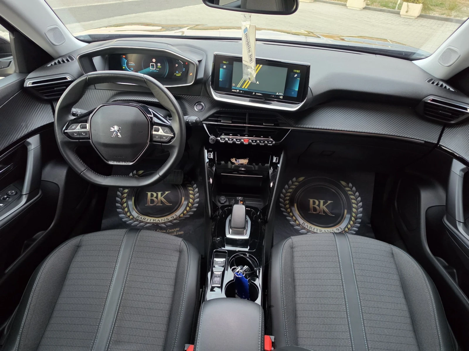 Peugeot 2008 50kw/* * 77000KM* * FUL SERVICE, снимка 12 - Автомобили и джипове - 56332037