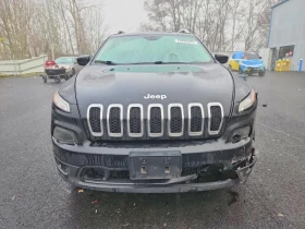 Jeep Cherokee 3.2L 6 4x4 w/Front Whl Drv, снимка 6