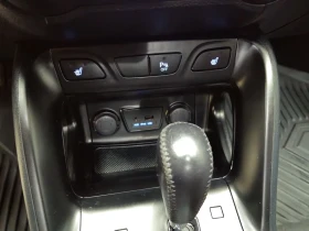 Обява за продажба на Hyundai IX35 2.0 i 4x4 163ps AUTOMAT 8 ГУМИ С ДЖАНТИ  ~22 500 лв. - изображение 9