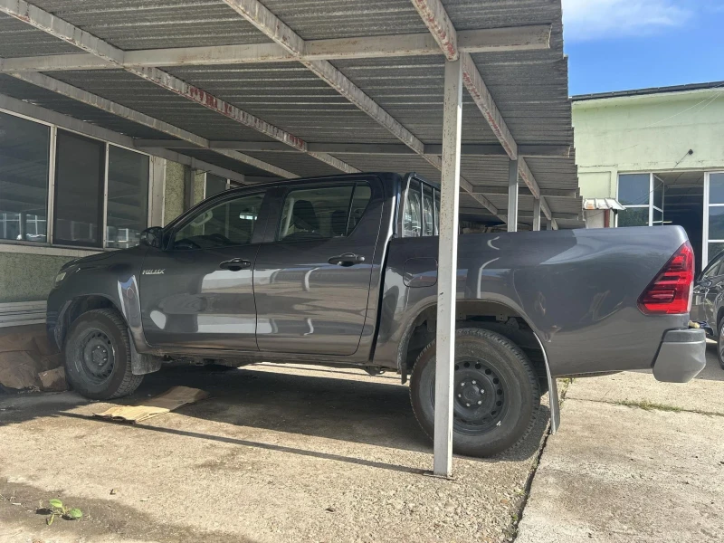 Toyota Hilux, снимка 3 - Автомобили и джипове - 47359894