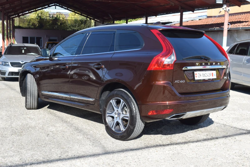 Volvo XC60 2.0 LUX SCHVEIC, снимка 3 - Автомобили и джипове - 47632731