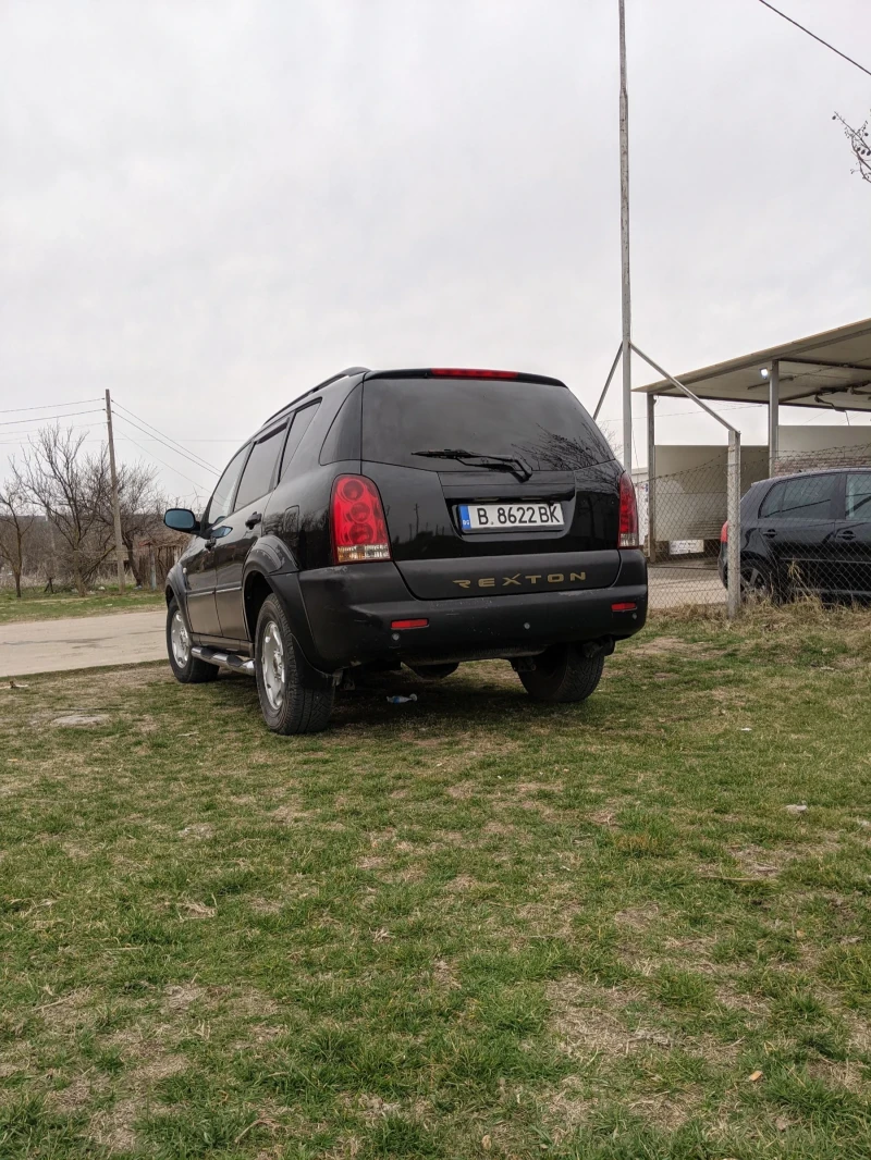 SsangYong Rexton, снимка 3 - Автомобили и джипове - 48137800