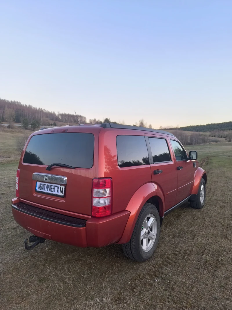 Dodge Nitro, снимка 5 - Автомобили и джипове - 49564424