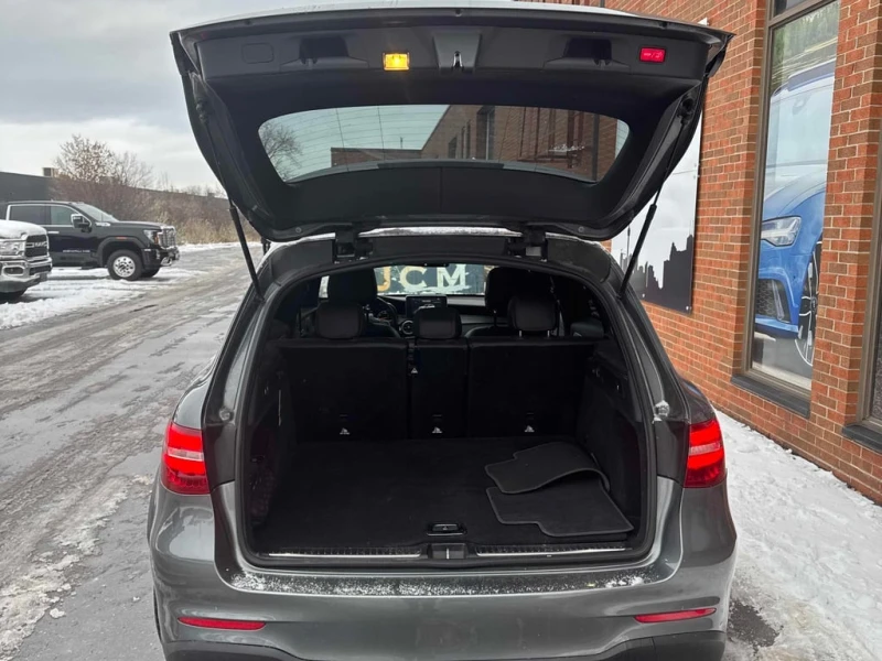 Mercedes-Benz GLC * AMG 43 * CARFAX * БЕЗ ПЪРВОНАЧАЛНА ВНОСКА, снимка 12 - Автомобили и джипове - 52842873