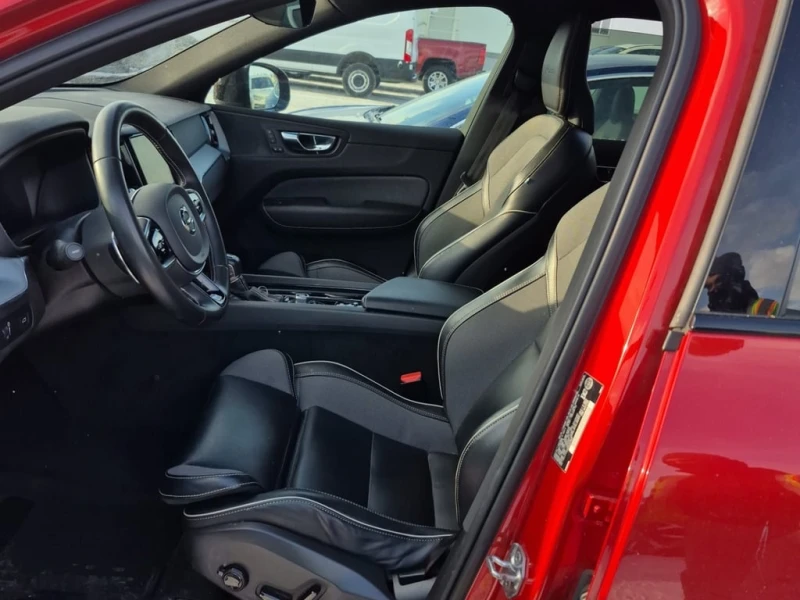 Volvo XC60 R DESIGN  CARFAX, снимка 5 - Автомобили и джипове - 53165629