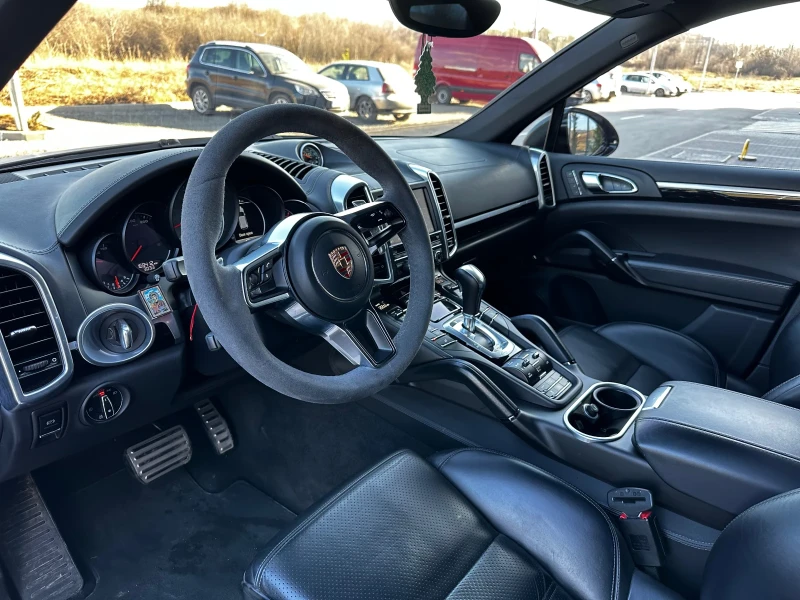 Porsche Cayenne 4.2TDI/GTS, снимка 11 - Автомобили и джипове - 53597243