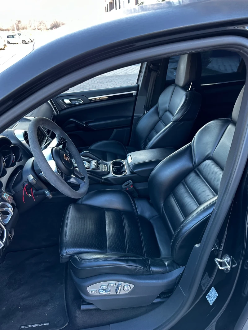Porsche Cayenne 4.2TDI/GTS, снимка 9 - Автомобили и джипове - 53597243