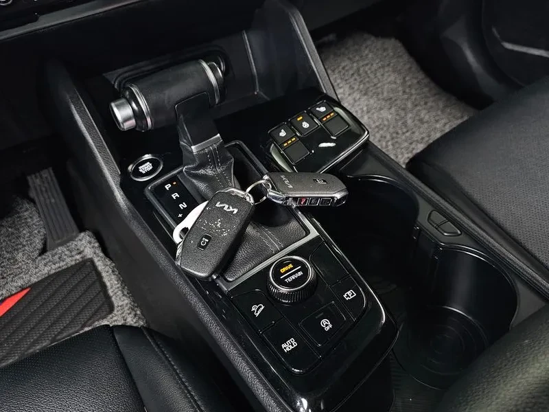 Kia Sportage 2.0 CRDi 4WD, снимка 9 - Автомобили и джипове - 54276454