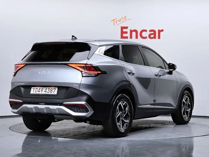 Kia Sportage 2.0 CRDi 4WD, снимка 2 - Автомобили и джипове - 54276454