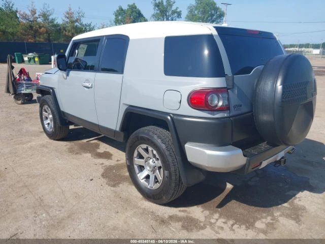 Toyota Fj cruiser, снимка 4 - Автомобили и джипове - 55378080