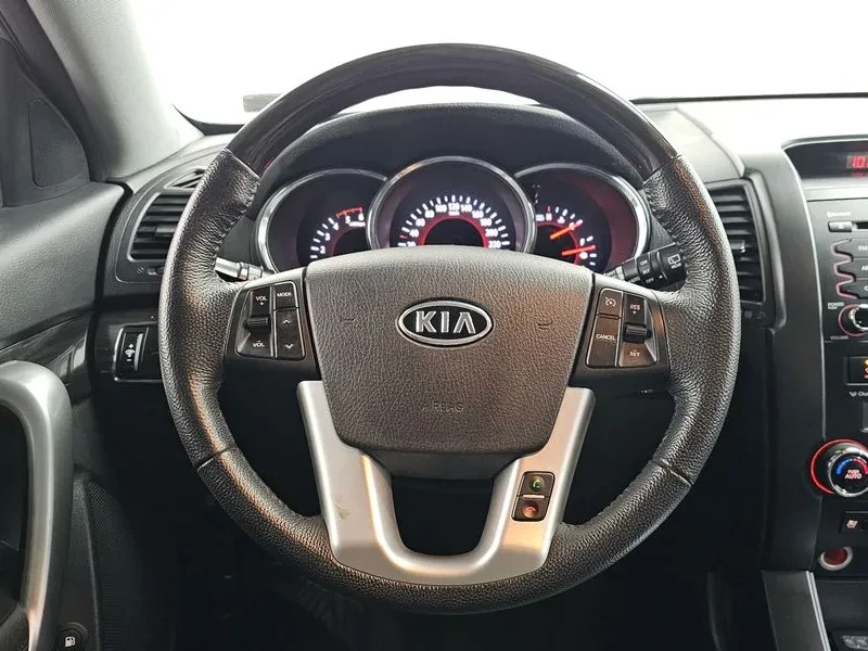 Kia Sorento  R Diesel 2.0 2Wd, снимка 13 - Автомобили и джипове - 56066177