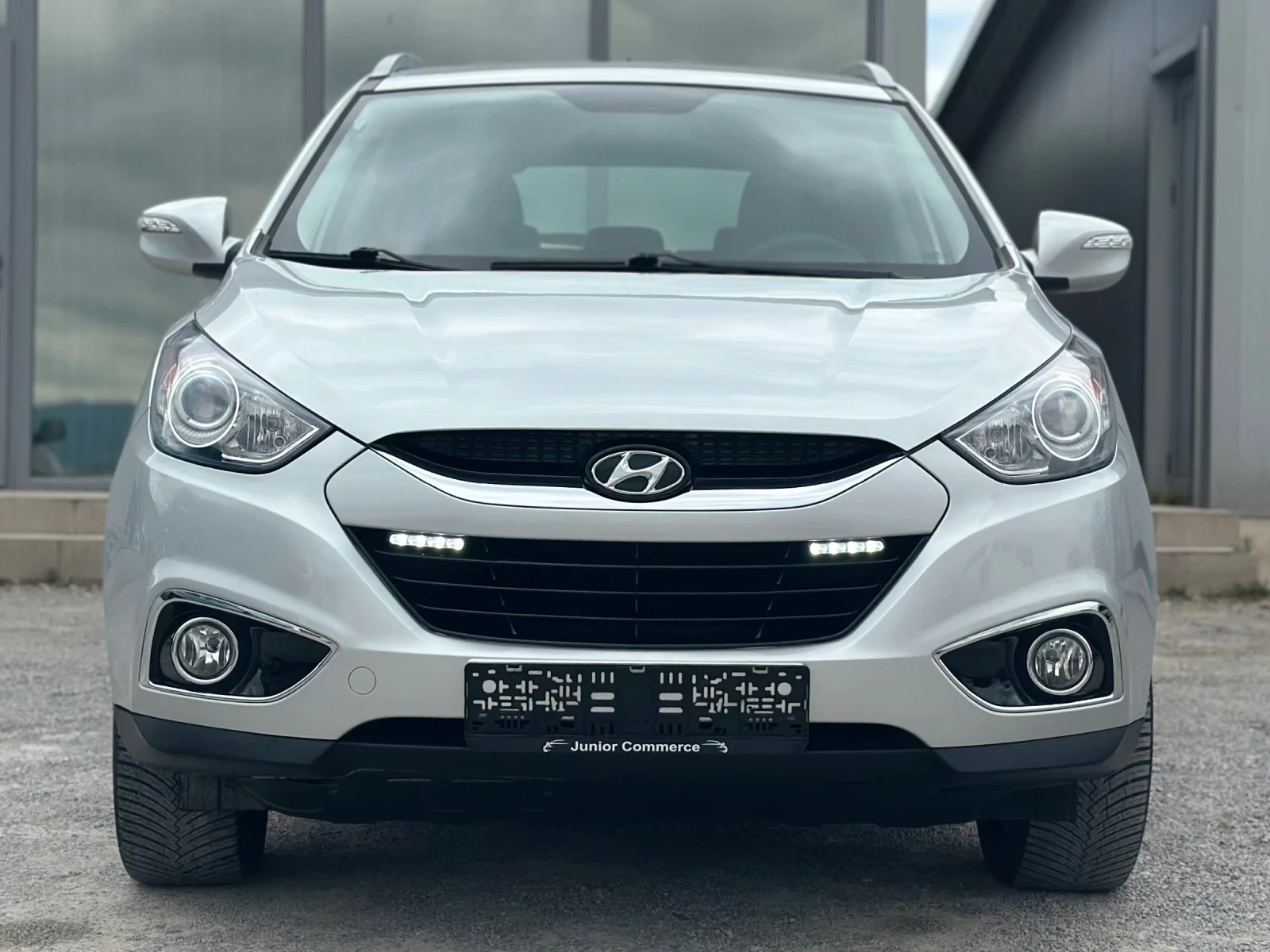 Hyundai IX35 1.6i-130000км-КАМЕРА-КОЖА-ПОДГРЕВ-FULL-NEW-TOP - изображение 2