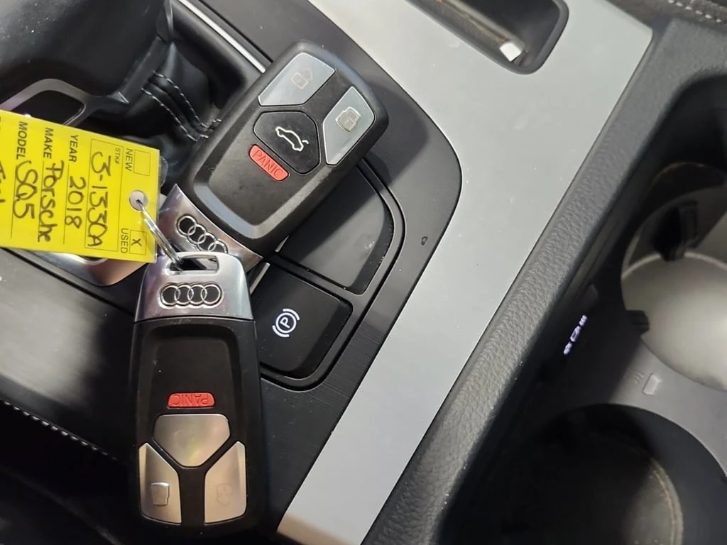 Audi SQ5 * TECHNIK * CARFAX * БЕЗ ПЪРВОНАЧАЛНА ВНОСКА - изображение 8