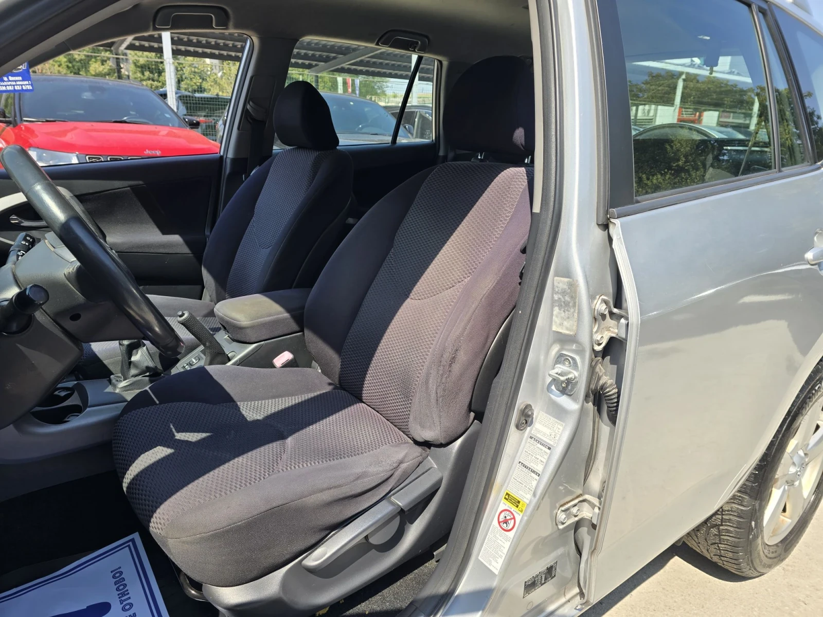 Toyota Rav4 2.2d - D4D - 136к.с., снимка 9 - Автомобили и джипове - 54139471
